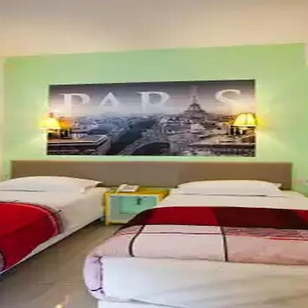 Dewarna Hotel Arifin Bunul Bagian luar foto