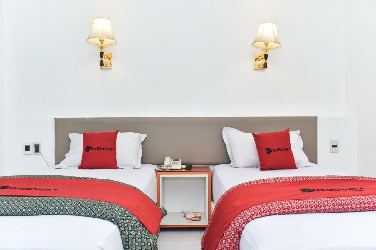 Dewarna Hotel Arifin Bunul Bagian luar foto