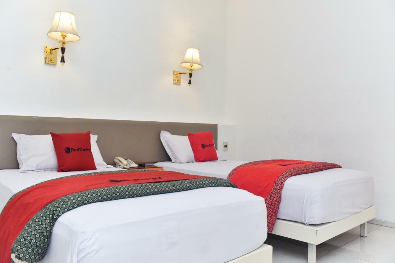 Dewarna Hotel Arifin Bunul Bagian luar foto