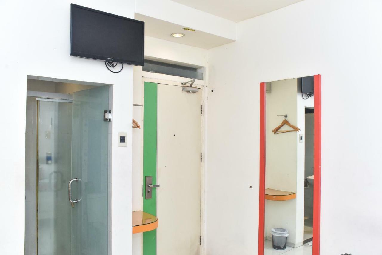 Dewarna Hotel Arifin Bunul Bagian luar foto