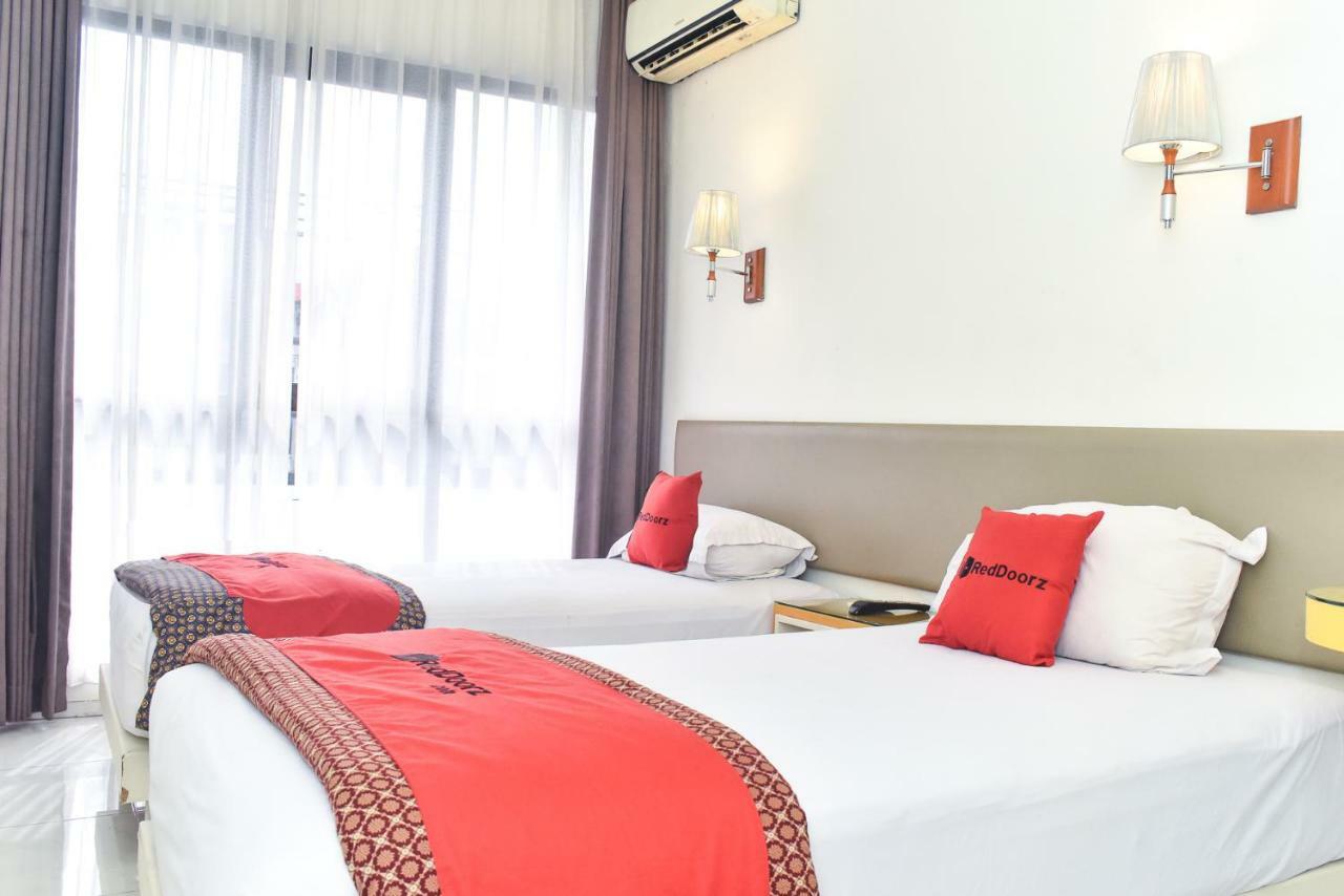 Dewarna Hotel Arifin Bunul Bagian luar foto